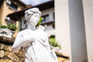 Art. History. Experience. – Camera secretă: poker room privat București în Casa Tătărăscu